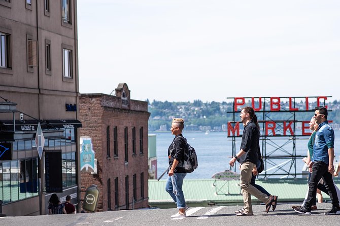 Chef Guided Food Tour of Pike Place Market - The market orientation and first tastes