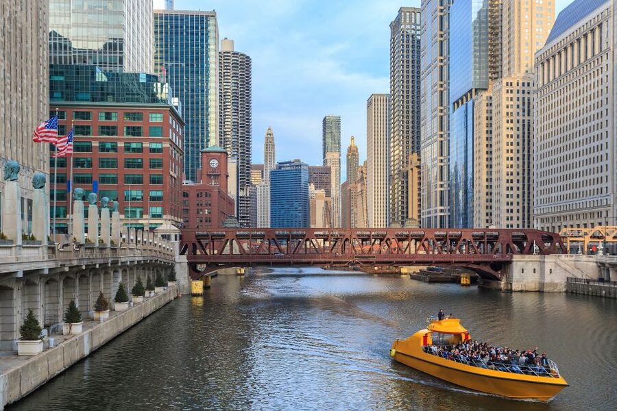 Chicago: 1-5 Day Attraction Pass with Shedd Aquarium - Navy Pier, the Ferris wheel, and seasonal limits