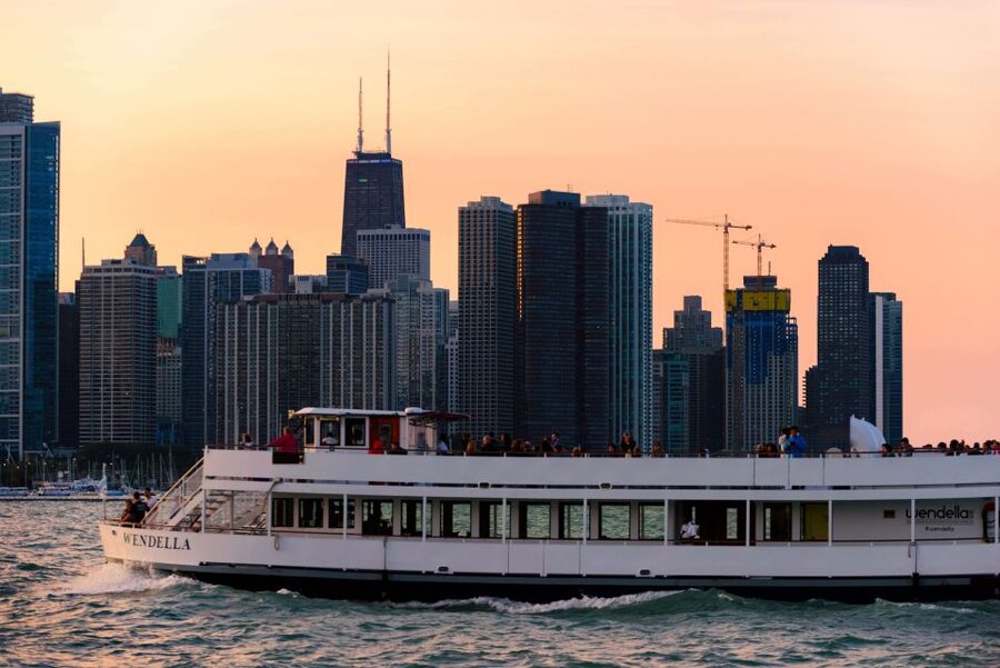 Chicago: 1.5-Hour Scenic Sunset Lake Cruise - The sunset itself, and what happens after