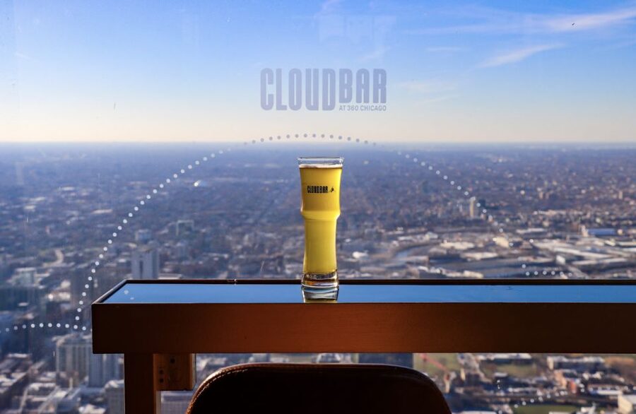Chicago: 360 Chicago Observation Deck Sip and View Ticket - The 40-second ride to the 94th floor