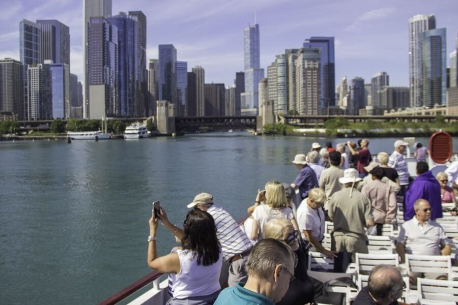 Chicago: 45-Minute Family-Friendly Architecture River Cruise - Open-air decks, indoor seats, and river weather