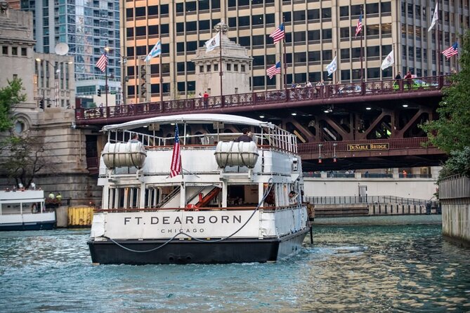 Chicago Architectural River Cruise - Choose your seat before the skyline fills in