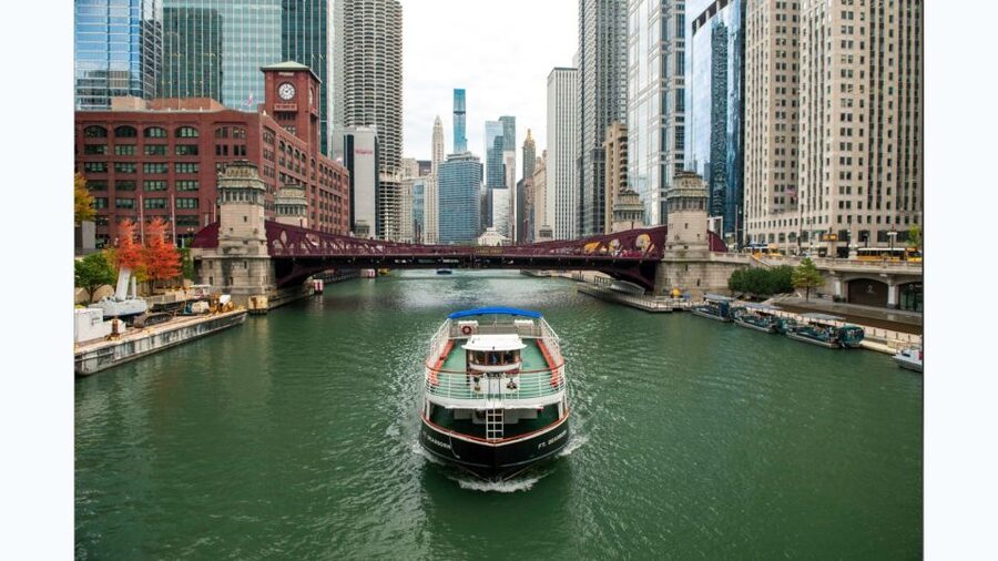 Chicago: Architecture Boat Tour with Drinks - Key details before you book