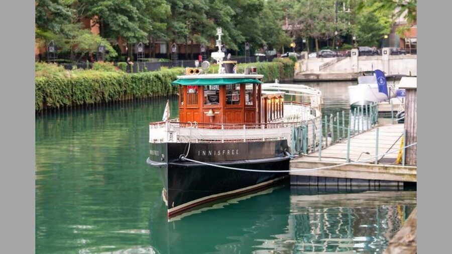 Chicago: Architecture Boat Tour with Drinks - What the 90-minute cruise feels like
