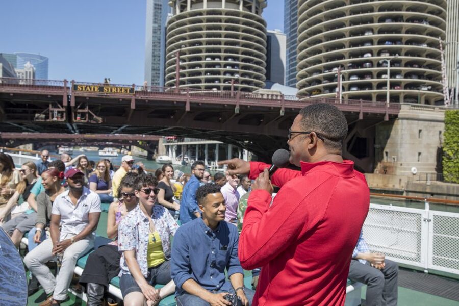 Chicago: Architecture Center Cruise on Chicago's First Lady - Why this cruise works so well in Chicago