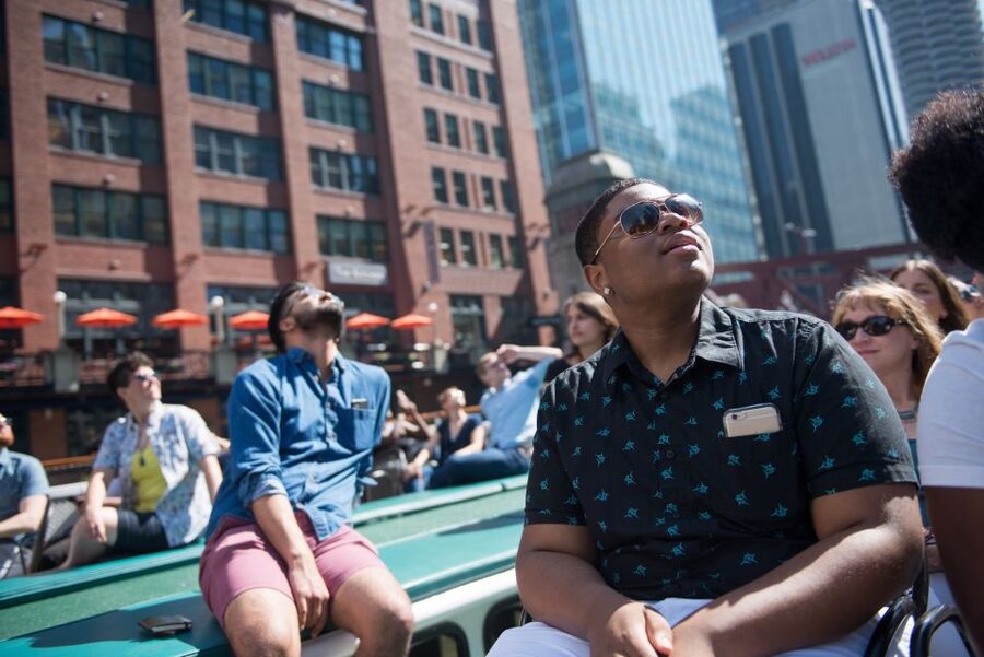 Chicago: Architecture Center Cruise on Chicago's First Lady - A live talk that fills the 90 minutes