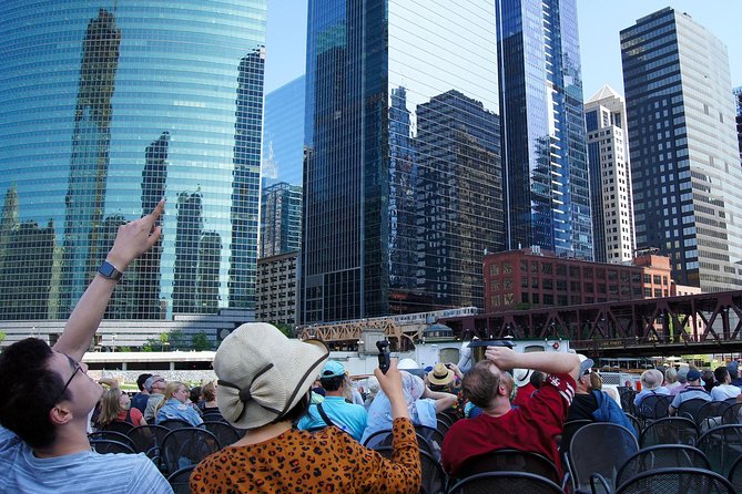 Chicago Architecture Center River Cruise aboard First Lady - Why a river cruise is the right Chicago introduction