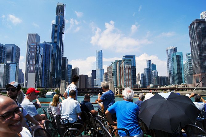 Chicago Architecture Center River Cruise aboard First Lady - Chicago River: the city’s working spine