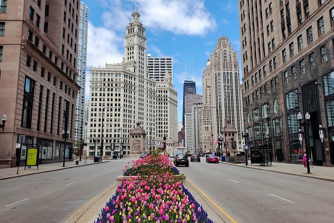 Chicago City Tour with Architecture River Cruise Option - Timing, weather, and practical planning
