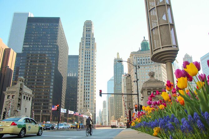 Chicago Crime and Mob Bus Tour - Starting near the Water Tower