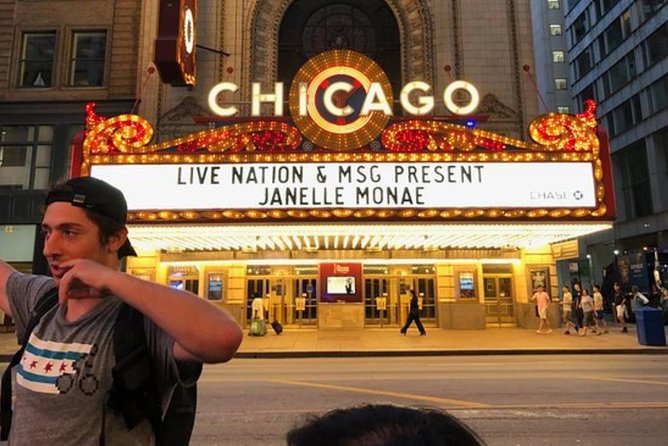 Chicago: Gangsters and Ghosts Walking Tour - Finishing at the Congress Plaza Hotel