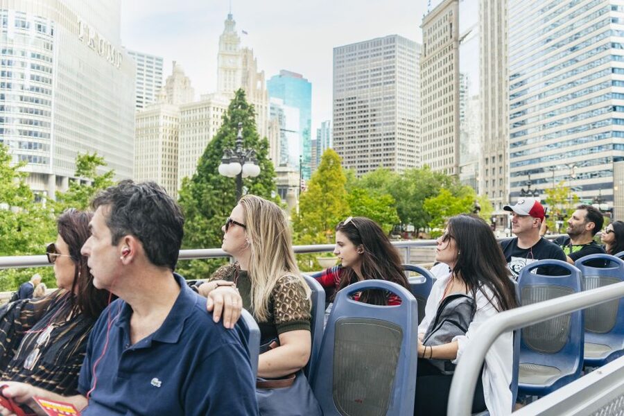 Chicago: Hop-on Hop-off Sightseeing Tour by Open-top Bus - Willis Tower and the western edge of the loop