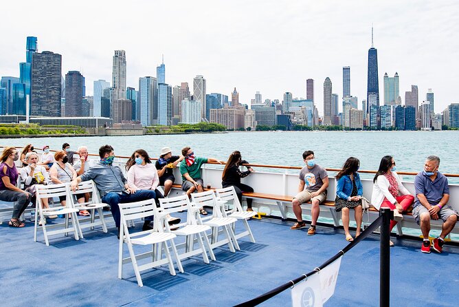 Chicago Lake and River Architecture Tour - What the guides add to the ride