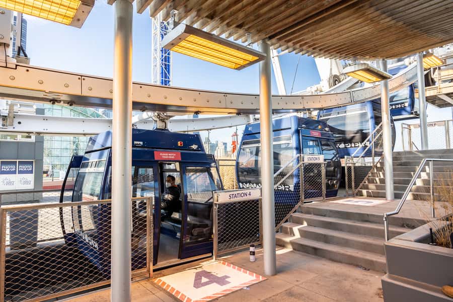 Chicago: Navy Pier Centennial Wheel Ticket - What happens during the 15-minute ride