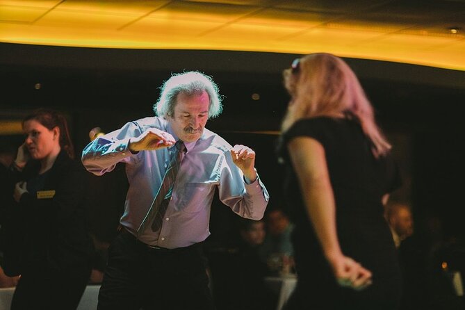 Chicago Premier Dinner Cruise on Lake Michigan - DJ, dancing, and the social atmosphere