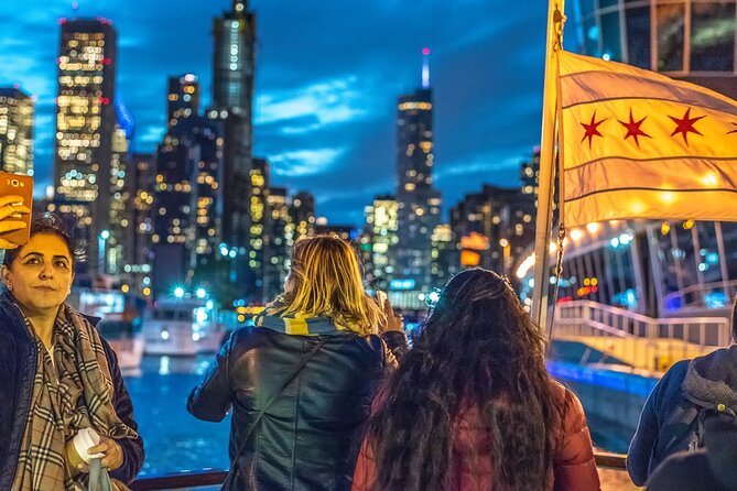 Chicago River 45-Minute Architecture Tour from Magnificent Mile - Merchandise Mart and the scale of Chicago commerce