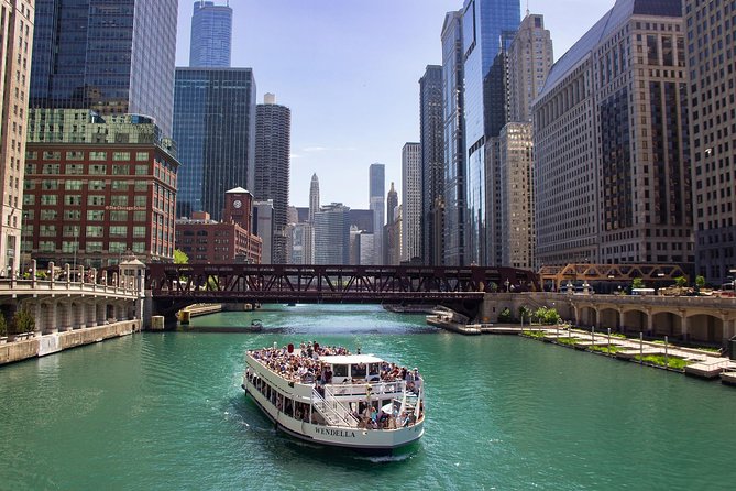 Chicago River 90-Minute Architecture Tour - Michigan Avenue, the Wrigley Building, and the city center