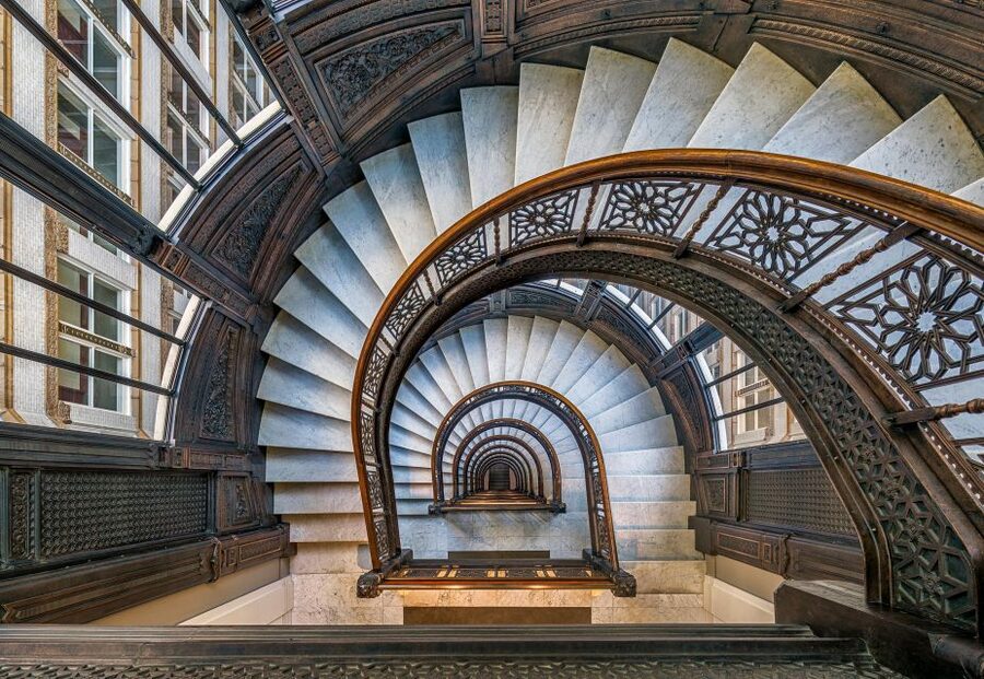 Chicago: Secret Interiors Architecture Walking Tour - How the guides shape the experience