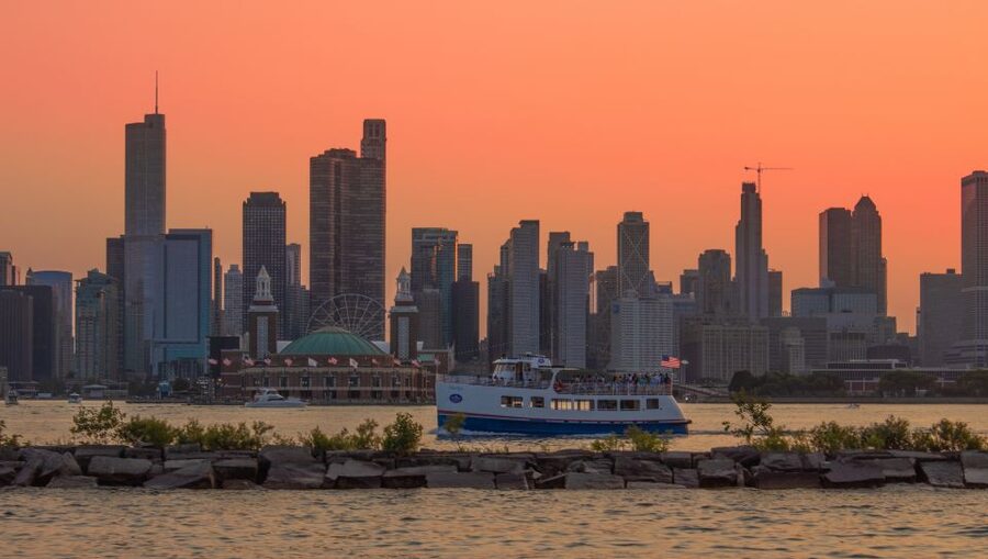 Chicago: Shoreline Lake Michigan Skyline Cruise - How the $32 price compares with the experience