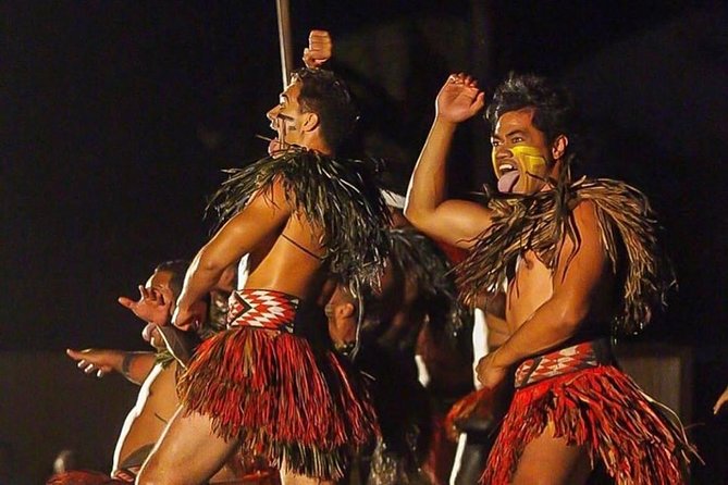Chief's Luau Admission - The welcoming ceremony and pre-show activities
