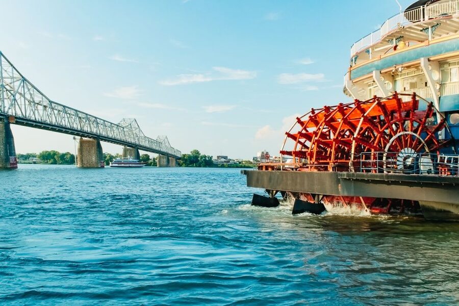 Cincinnati: Historic Sightseeing Cruise - The opening stretch along the Ohio River