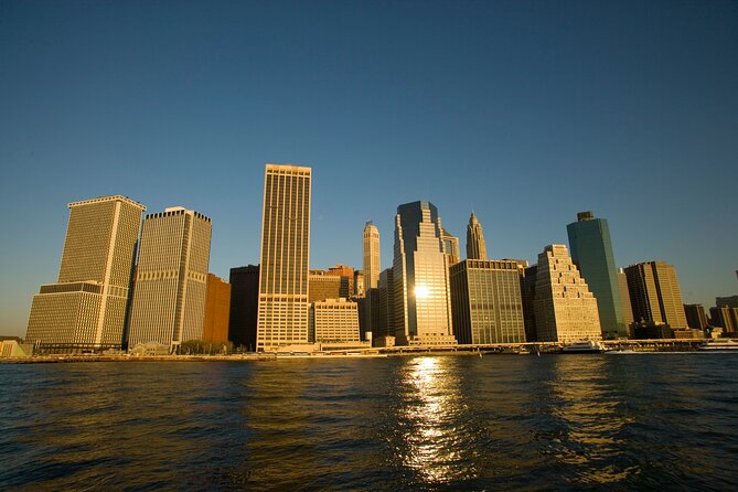 Circle Line: 2hr - New York City Harbor Lights Cruise - Live guides, app narration, and onboard comfort