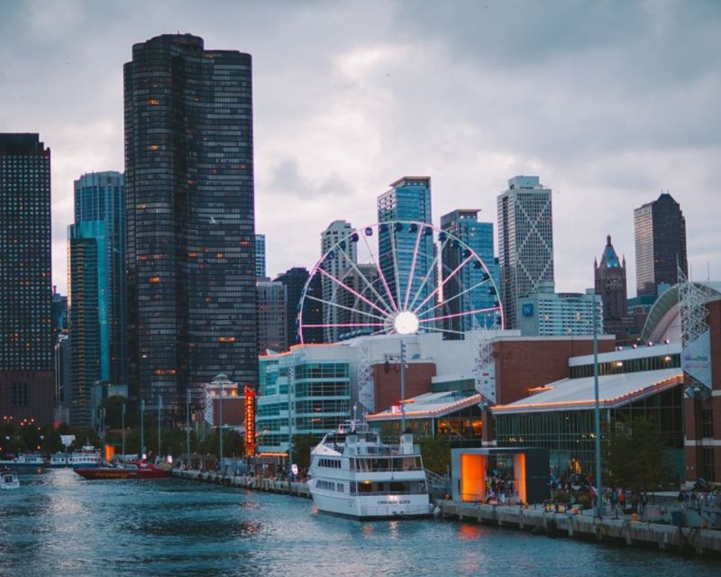 City Cruises Chicago: Premier Lunch or Dinner Cruise - The southern skyline: Shedd Aquarium and Adler Planetarium
