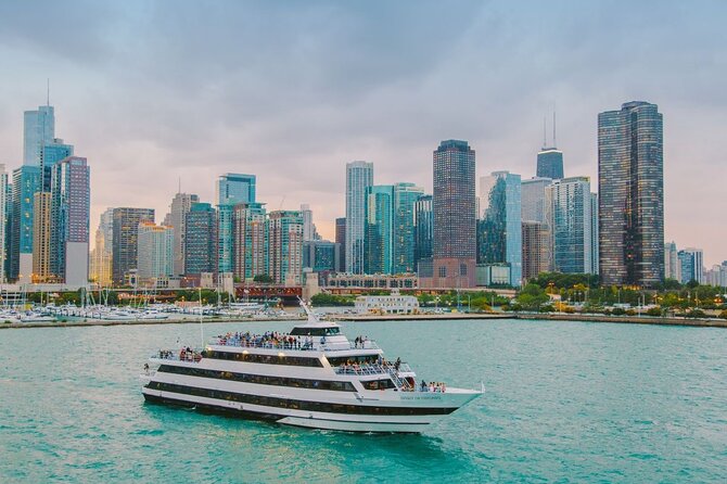 City Cruises Chicago: Signature Lunch Cruise on Lake Michigan - The Buffet: Plenty of Choice, Mixed Execution
