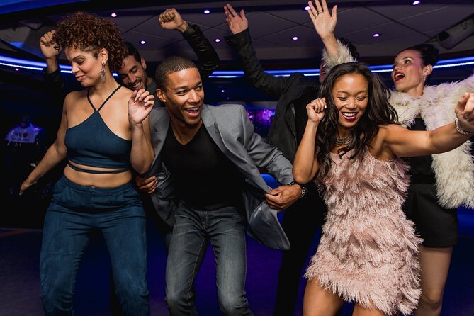 City Cruises New York: Bateaux Premier Dinner Cruise - Celebrations, Families, and Special Requests