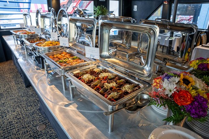 City Cruises New York: Signature Dinner Cruise - The Route: New York’s Greatest Hits From the Harbor