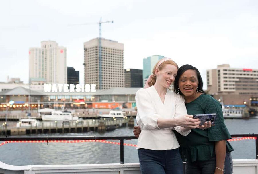 City Cruises Norfolk: Lunch, Brunch, or Dinner Buffet Cruise - Service From the Crew