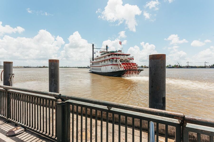 City Sightseeing New Orleans HOHO Bus Tour & Bookable Extras - Stop 10: Museums in the Arts and Warehouse District