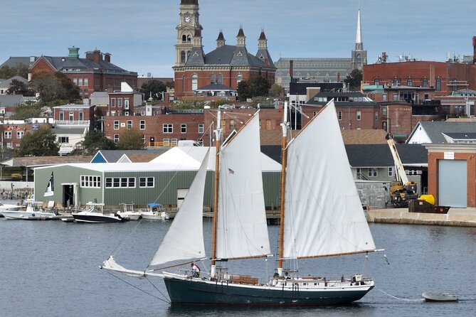 Classic Tall Ship Cruise in Boston Harbor - Bring lunch, then buy a drink on deck