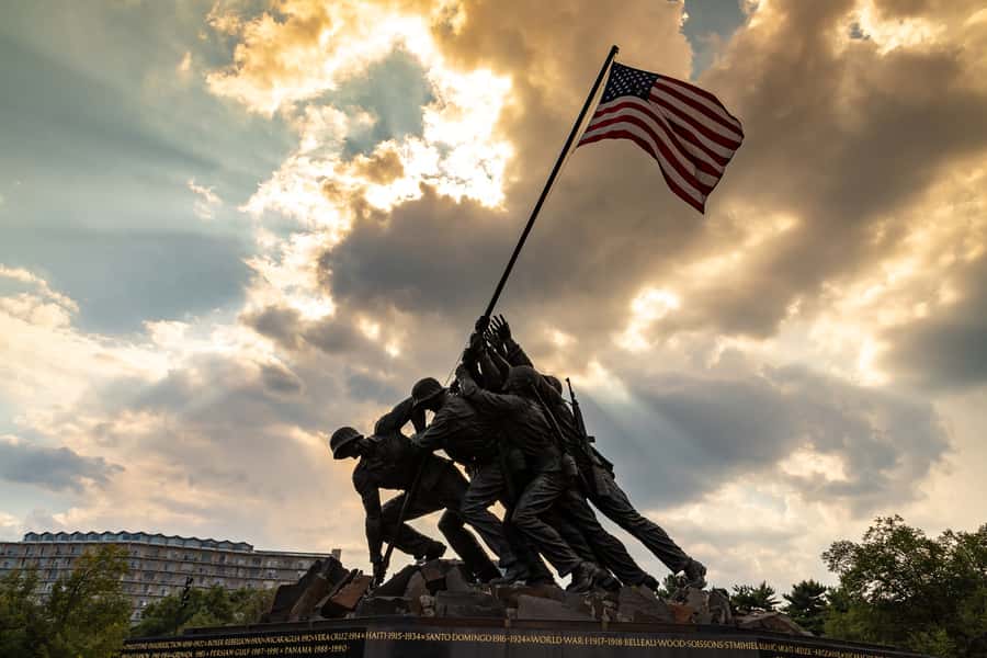 DC: Hop-on Hop-off Tour by Open-top Bus with 17 Stops - Arlington National Cemetery by digital walking tour