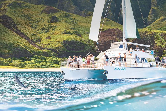 Deluxe Na Pali Morning Snorkel Tour on the Lucky Lady - Caves from the water, not necessarily inside them