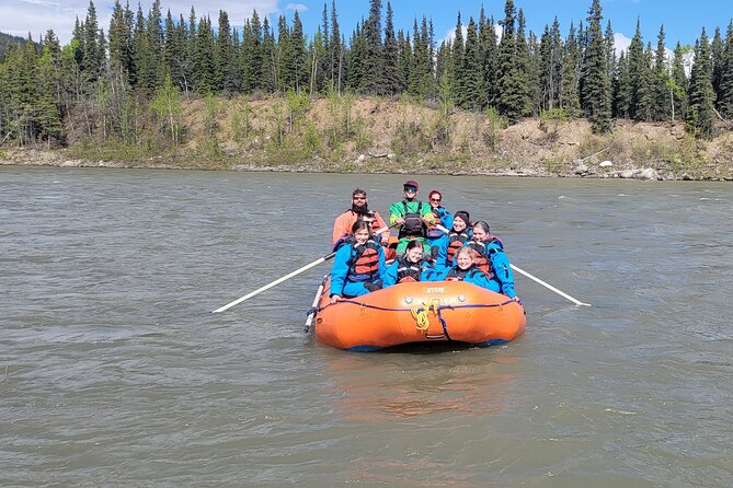 Denali Rafting Wilderness Wave - The guide can shape the whole outing