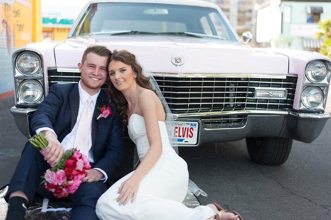 Elvis Themed Wedding or Vow Renewal at Graceland Wedding Chapel - What the package includes, and what it does not