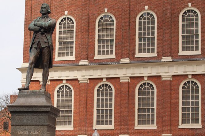 Entire Freedom Trail Walking Tour: Includes Bunker Hill and USS Constitution - Finishing at the USS Constitution