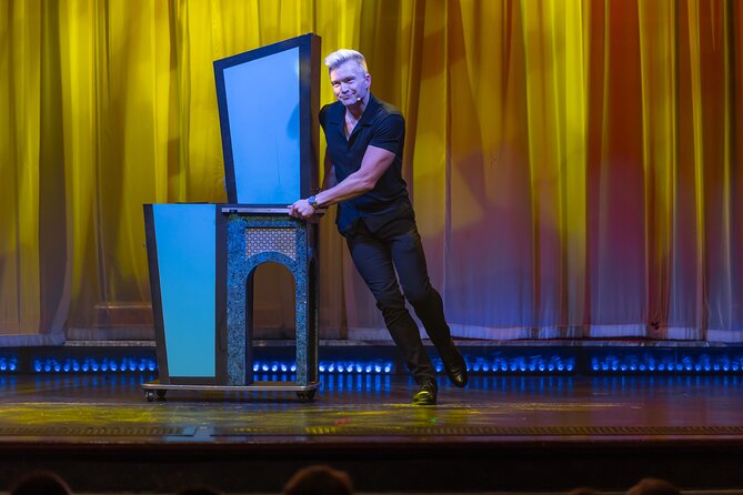 Escape Reality Branson Magic Dinner Show - Is $46 A Good Branson Value?