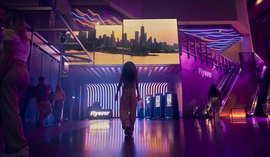 Flyover in Chicago: An Immersive Flying Theatre Experience - The opening story of Chicago