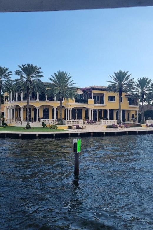 Fort Lauderdale: Millionaire's Row Cruise with Drinks - Why Fort Lauderdale works so well from a boat
