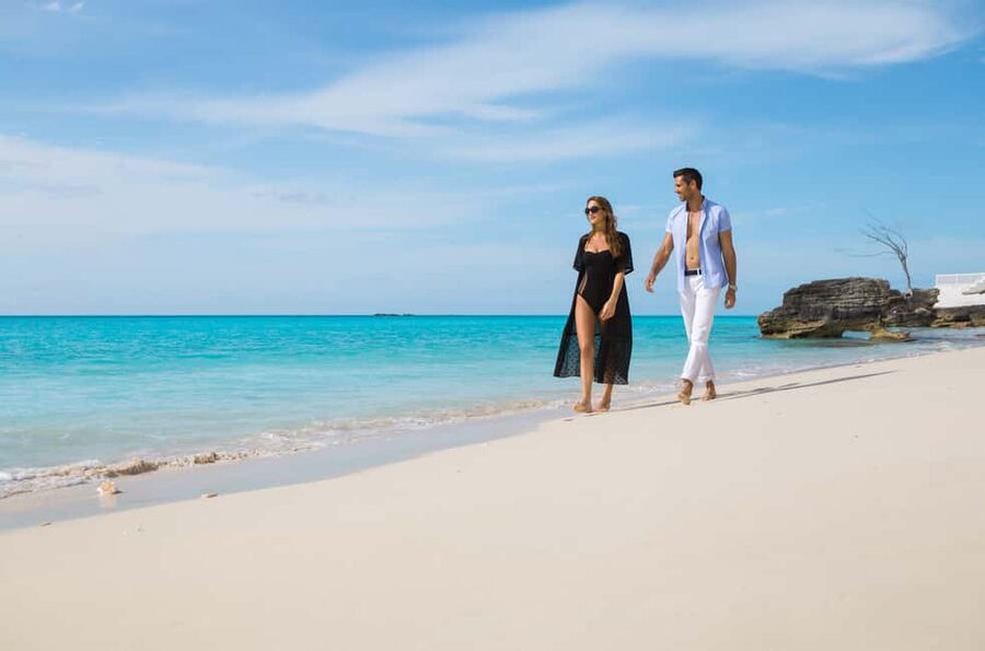 From Fort Lauderdale: Day Trip to Bimini - Beach Time, Clear Water, and Resort Access