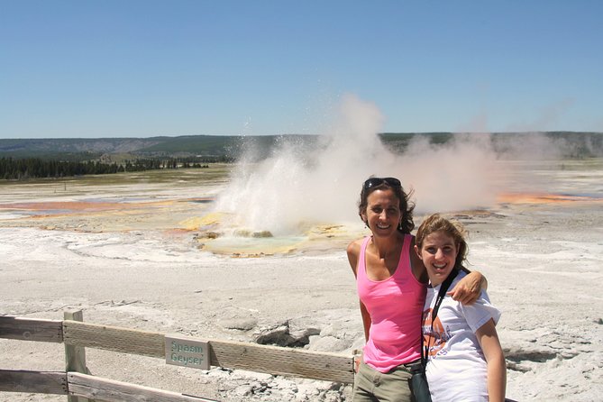 From Jackson Hole: Yellowstone Old Faithful, Waterfalls and Wildlife Day Tour - The Grand Canyon of the Yellowstone and Lower Falls
