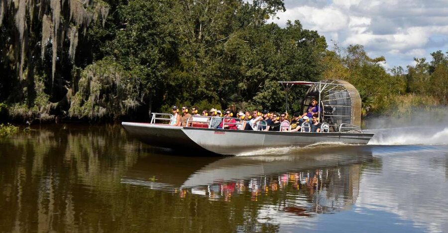 From Lafitte: Swamp Tours South of New Orleans by Airboat - What happens before the boat leaves