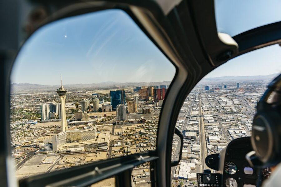 From Las Vegas: Grand Canyon Helicopter Tour with Champagne - Early morning or sunset?