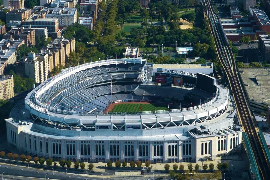 From Manhattan: 5-Hour Bronx, Queens, and Brooklyn Bus Tour - Key points about the New York boroughs tour