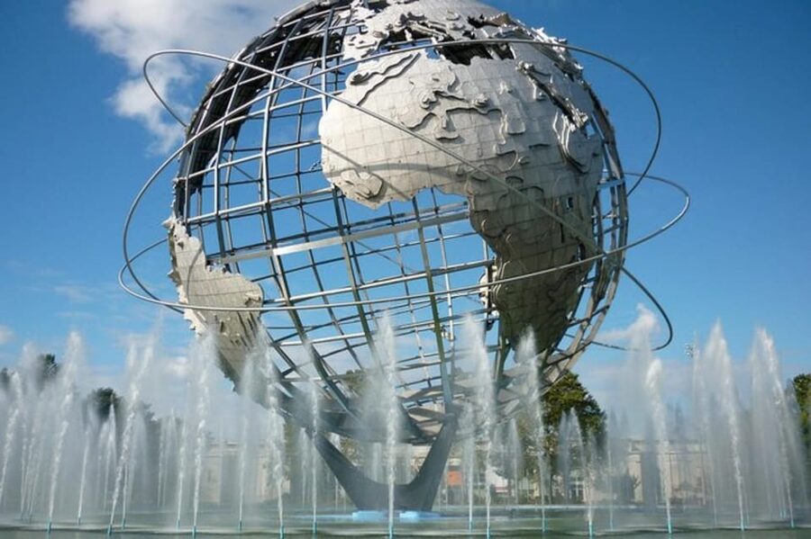 From Manhattan: 5-Hour Bronx, Queens, and Brooklyn Bus Tour - Why this half-day tour works