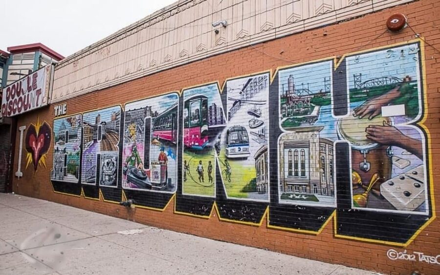 From Manhattan: 5-Hour Bronx, Queens, and Brooklyn Bus Tour - Queens, Malba, and the 30-minute refreshment stop