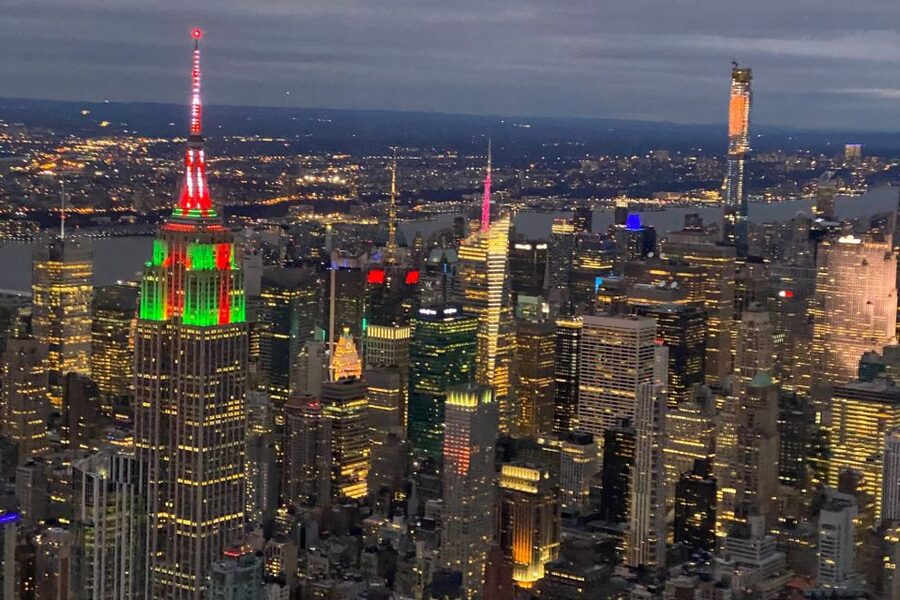 From New Jersey: New York City Skyline Tour - The daytime route from the Verrazano Bridge to Manhattan