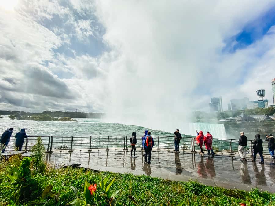 From NYC: 1-Day Niagara Falls Tour - Leaving Manhattan after dark